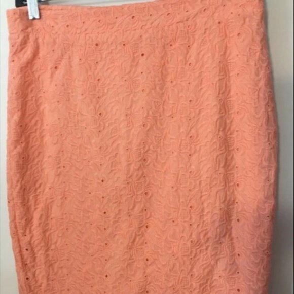 NWT! Joie Mylo Lace Textured Pencil Skirt - Picture 2 of 8